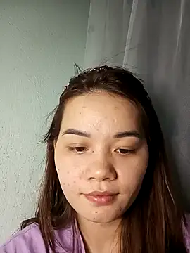 Snapshot of Ngoc-Trinh chatting on January 2025 04:03:01 PM Ngoc-Trinh online show from January 2025 04:03:01 PM