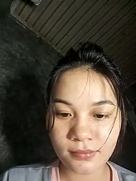 Ngoc-Trinh online show from April 2026 05:10:02 PM