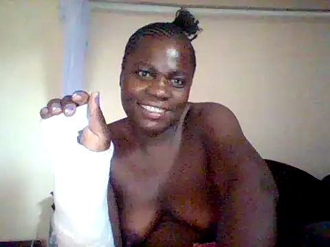 missarpie online show from February 2025 04:48:01 AM