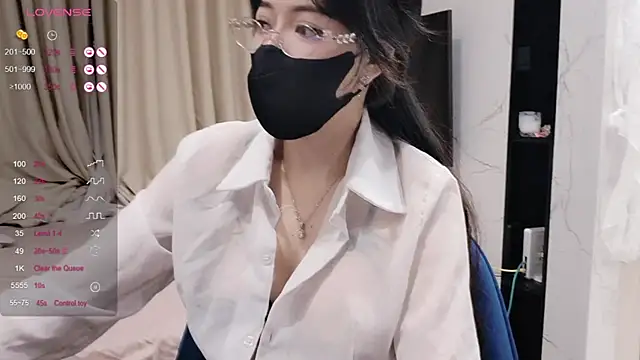 TuyetNhi2k6 online show from January 2025 02:17:02 PM