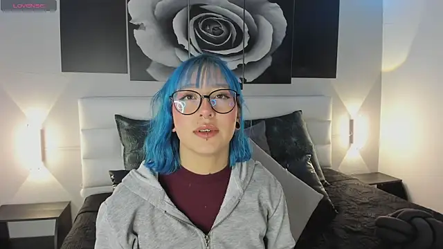 sofi bakerr online show from October 2025 11:30:02 AM