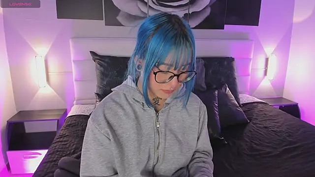 sofi bakerr online show from October 2025 11:32:02 AM