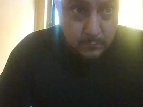 Snapshot of OmarMagSon chatting on May 2026 09:45:02 PM OmarMagSon online show from May 2026 09:45:02 PM