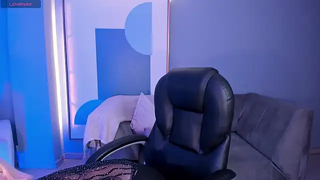 Snapshot of HannaConnor_ chatting on March 2025 08:00:02 PM HannaConnor online show from March 2025 08:00:02 PM