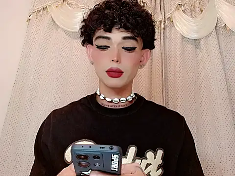 Marian LV online show from December 2025 05:24:01 AM