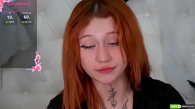 Snapshot of Eva_Cramer chatting on October 2025 03:46:02 PM Eva Cramer online show from October 2025 03:46:02 PM