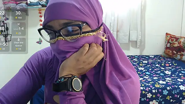 Aaliyah brown online show from October 2025 02:35:01 PM