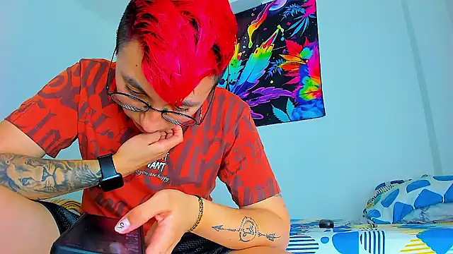 Sexyboy 666 online show from January 2026 07:17:01 PM