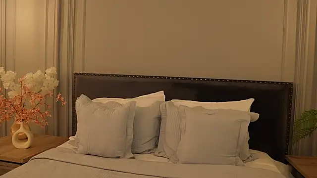 IrisBaker online show from April 2026 10:38:01 PM