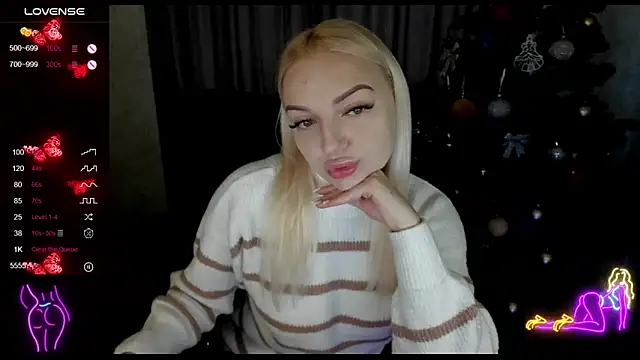 Snapshot of Stella__Cox chatting on December 2025 06:31:02 AM Stella Cox online show from December 2025 06:31:02 AM