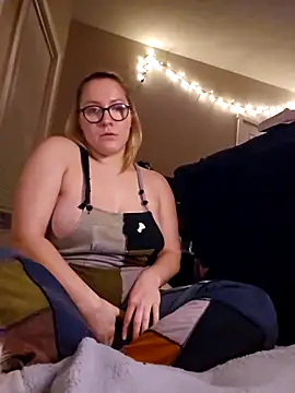 Paynted Lady online show from December 2025 03:45:02 AM