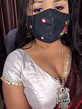 Snapshot of Tanvi-patil chatting on November 2025 05:28:02 PM Tanvi-patil online show from November 2025 05:28:02 PM