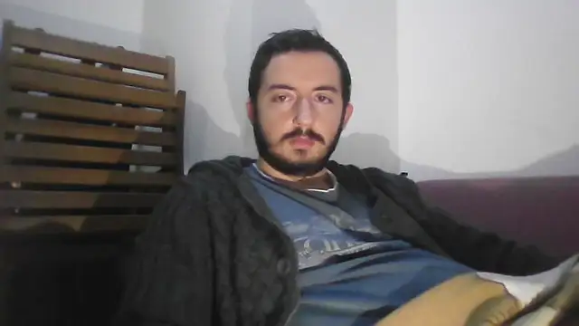 laynufff online show from December 2024 03:37:01 PM