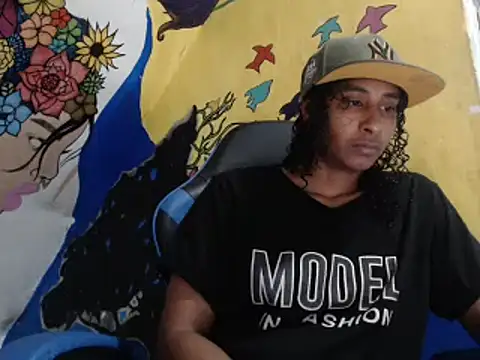 yohatinelly07 online show from September 2025 01:18:01 AM