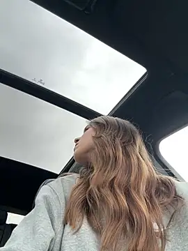 JuicyFruits93 online show from March 2026 11:24:01 AM