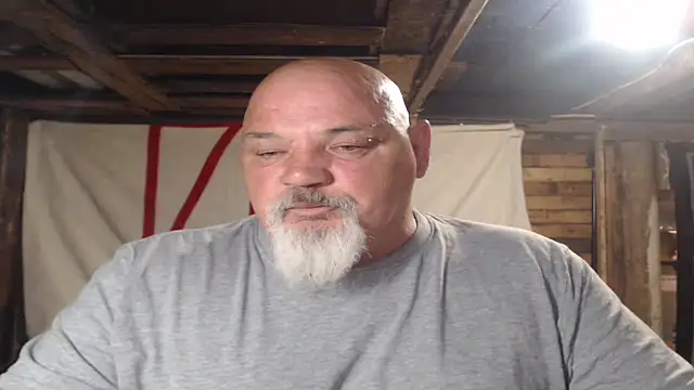 Snapshot of Newfiesausage1972 chatting on May 2026 10:55:01 PM Newfiesausage1972 online show from May 2026 10:55:01 PM