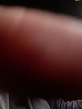 1BeautyN1Beast online show from January 2025 02:19:01 PM