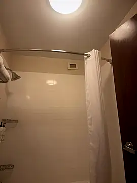 1BeautyN1Beast online show from October 2025 11:39:01 PM