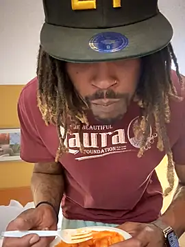 1BeautyN1Beast online show from October 2025 08:20:01 PM