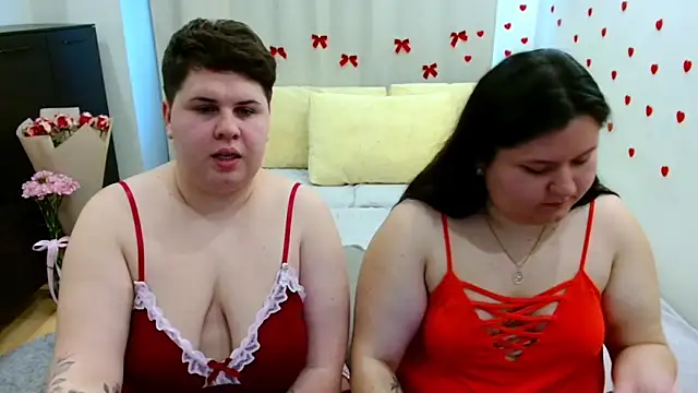 BeckyAndHellen online show from October 2025 11:25:01 AM