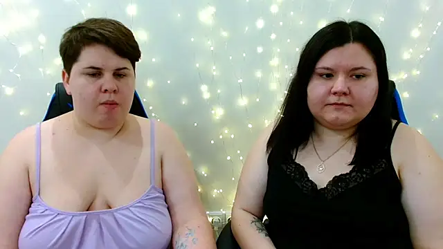 BeckyAndHellen online show from December 2025 01:50:02 PM