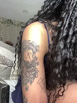 Shuggabutt online show from February 2026 04:40:02 PM