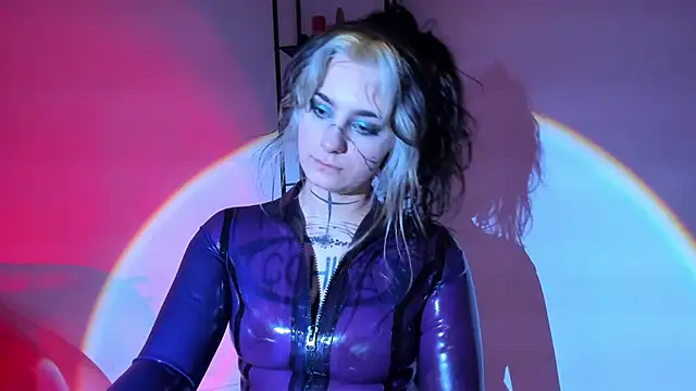 lady sontse  online show from February 2025 07:53:01 PM