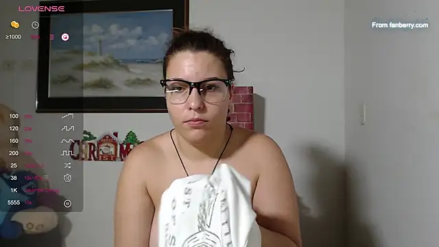 Snapshot of alexia_87 chatting on December 2024 05:35:02 PM alexia 87 online show from December 2024 05:35:02 PM