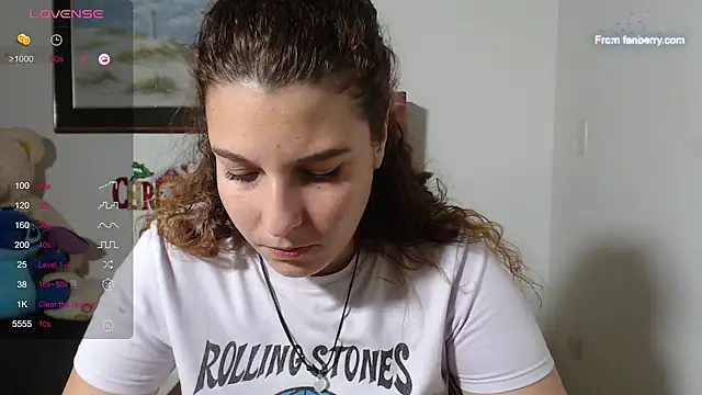 Snapshot of alexia_87 chatting on December 2024 12:35:01 AM alexia 87 online show from December 2024 12:35:01 AM