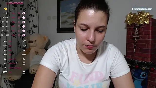 Snapshot of alexia_87 chatting on December 2024 11:18:02 PM alexia 87 online show from December 2024 11:18:02 PM