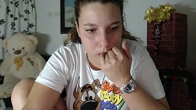 Snapshot of alexia_87 chatting on December 2024 06:10:02 AM alexia 87 online show from December 2024 06:10:02 AM