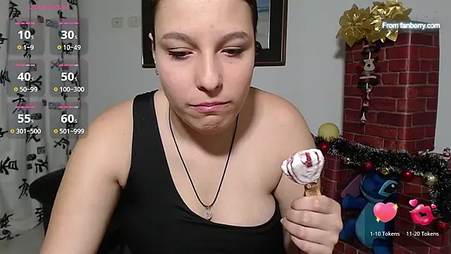 Snapshot of alexia_87 chatting on December 2024 10:15:02 PM alexia 87 online show from December 2024 10:15:02 PM