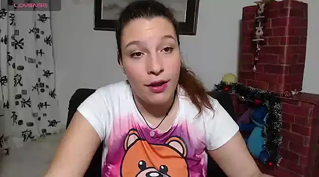 Snapshot of alexia_87 chatting on December 2024 09:42:02 PM alexia 87 online show from December 2024 09:42:02 PM