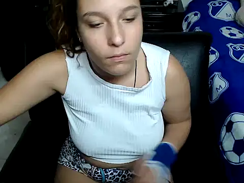 Snapshot of alexia_87 chatting on January 2025 11:12:01 PM alexia 87 online show from January 2025 11:12:01 PM