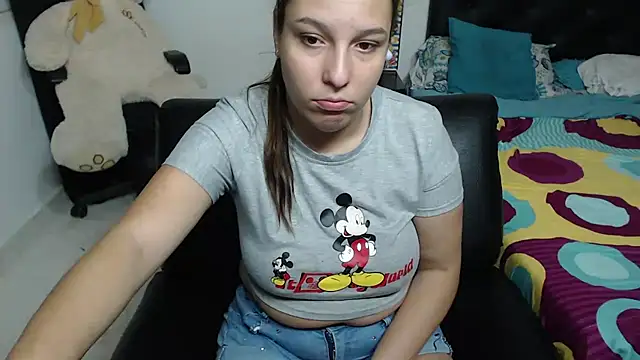 Snapshot of alexia_87 chatting on January 2025 02:37:01 AM alexia 87 online show from January 2025 02:37:01 AM