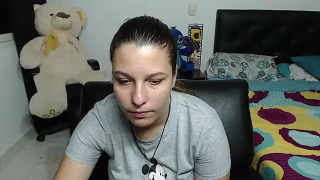 Snapshot of alexia_87 chatting on January 2025 05:40:02 AM alexia 87 online show from January 2025 05:40:02 AM