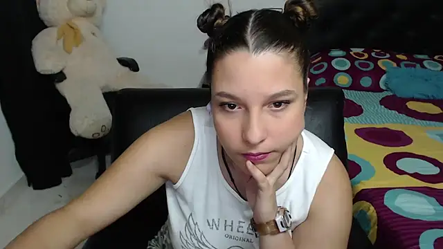 Snapshot of alexia_87 chatting on January 2025 12:05:02 AM alexia 87 online show from January 2025 12:05:02 AM