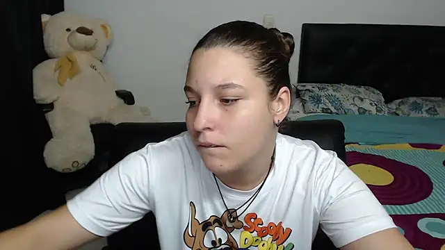 Snapshot of alexia_87 chatting on January 2025 02:21:02 AM alexia 87 online show from January 2025 02:21:02 AM