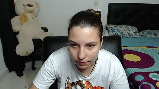 Snapshot of alexia_87 chatting on January 2025 08:25:01 AM alexia 87 online show from January 2025 08:25:01 AM