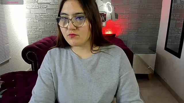 Snapshot of conniejames_m chatting on October 2025 12:45:02 PM conniejames m online show from October 2025 12:45:02 PM