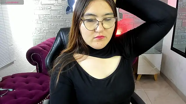 Snapshot of conniejames_m chatting on October 2025 12:25:02 PM conniejames m online show from October 2025 12:25:02 PM