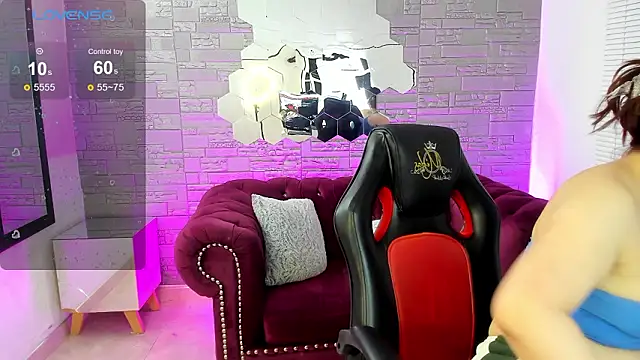 conniejames m online show from March 2026 01:38:01 PM