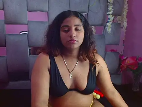 Sofia Hernandez  online show from December 2024 11:49:02 AM