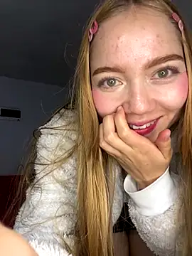 Snapshot of melody-dy chatting on October 2025 10:23:02 PM melody-dy online show from October 2025 10:23:02 PM