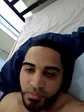 luismanuel 1998 online show from November 2025 02:54:01 PM