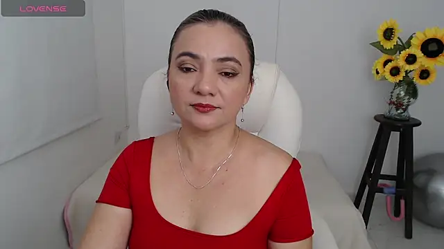 ana milf online show from October 2025 01:34:01 PM