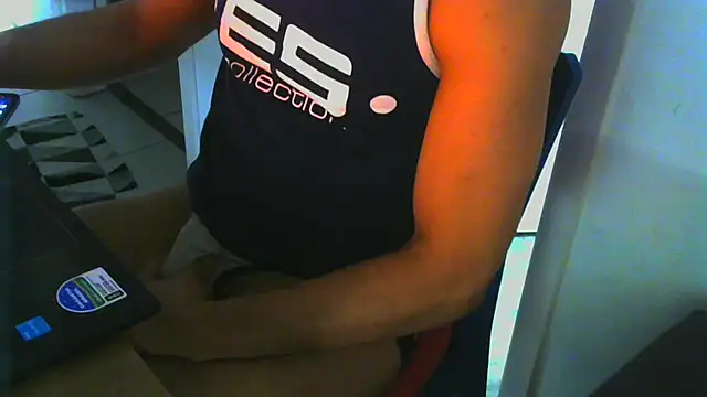 Snapshot of funguybr36 chatting on June 2026 07:07:02 PM funguybr36 online show from June 2026 07:07:02 PM
