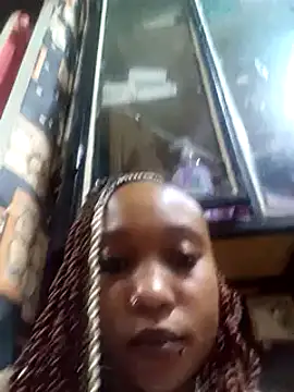 Snapshot of laetitia_ chatting on October 2025 10:42:01 PM laetitia online show from October 2025 10:42:01 PM