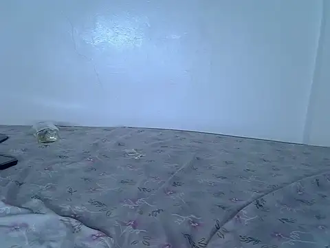 laetitia  online show from February 2026 07:12:01 AM