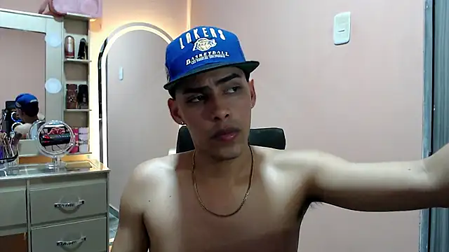 TenderBoyBigCock  online show from November 2025 04:35:02 AM